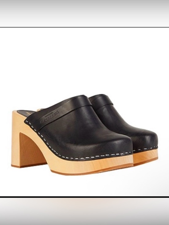 Swedish Hasbeens Shoes - Swedish Hasbeens Black and Tan Mules with Wooden Platform. 9/40